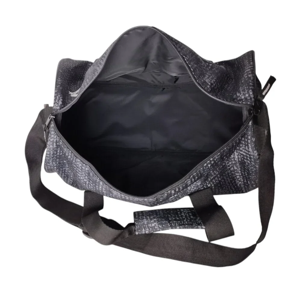 Reebok Black Gray Unisex Adjustable Strap Gym port Duffle Bag 17 x 9 x 9